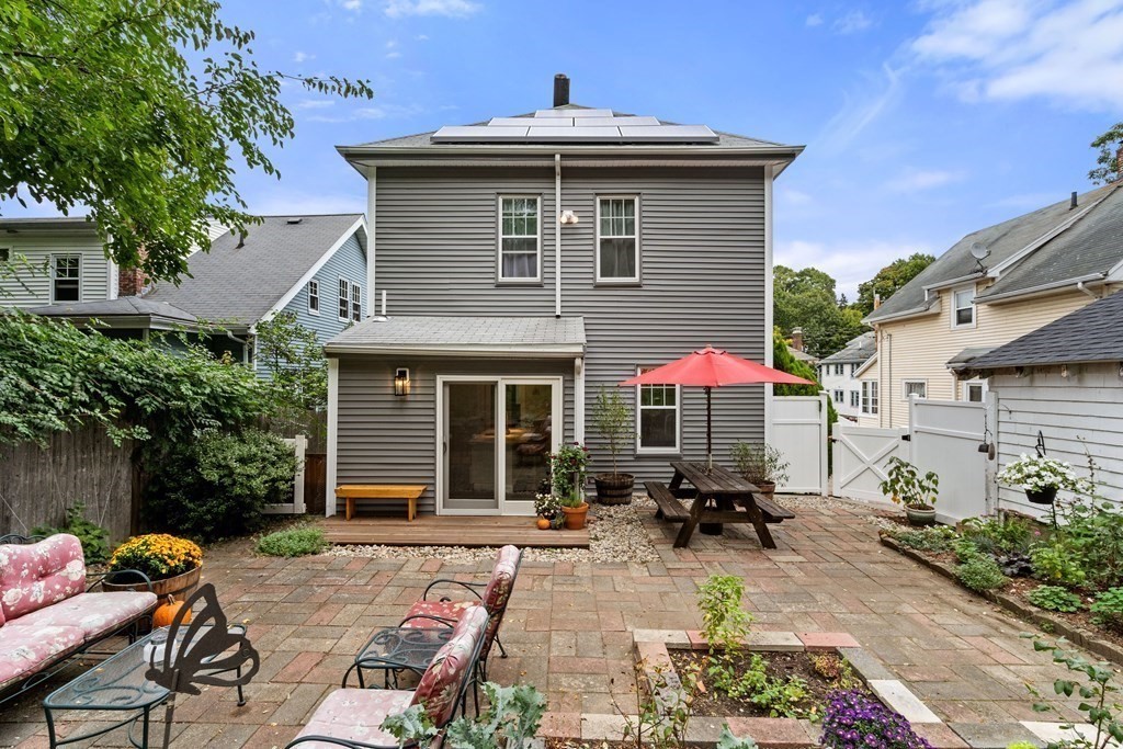 118 Cornell Street Boston, MA 02131 - Photo 9 of 39 Gallery Image 9