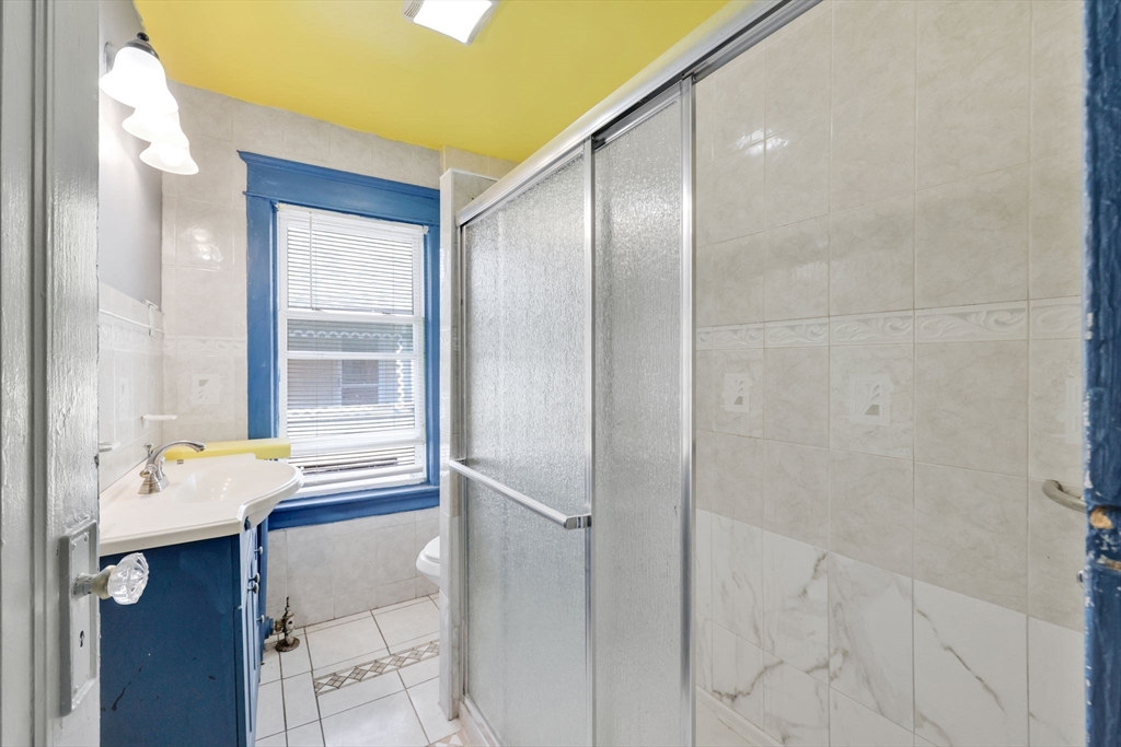 850-852 Sumner Avenue Springfield, MA 01108 - Photo 25 of 31