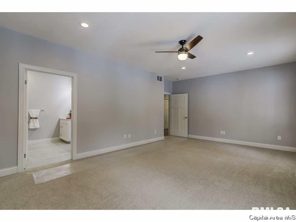 4220 Osage Road Springfield, IL 62711 - Photo 13 of 33