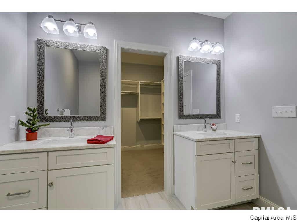 4220 Osage Road Springfield, IL 62711 - Photo 16 of 33