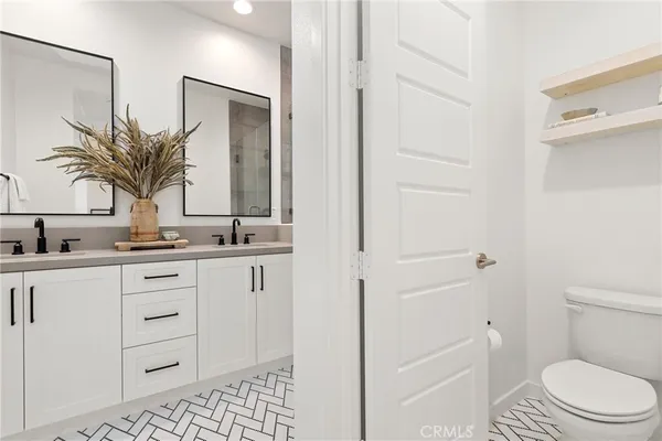 $999,900 | 55 Sanctuary Lane, Mission Viejo, CA 92692