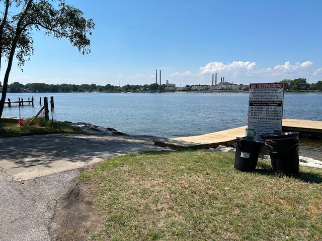 221 Atlanta Road Pasadena, MD 21122 - Photo 37 of 38 Community Pier & Boat Ramp