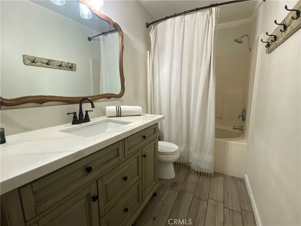 2111 Cheyenne Way, Unit 5 Fullerton, CA 92833 - Photo 8 of 19