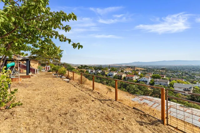 $2,430,000 | 14990 Garcal Drive, San Jose, CA 95127