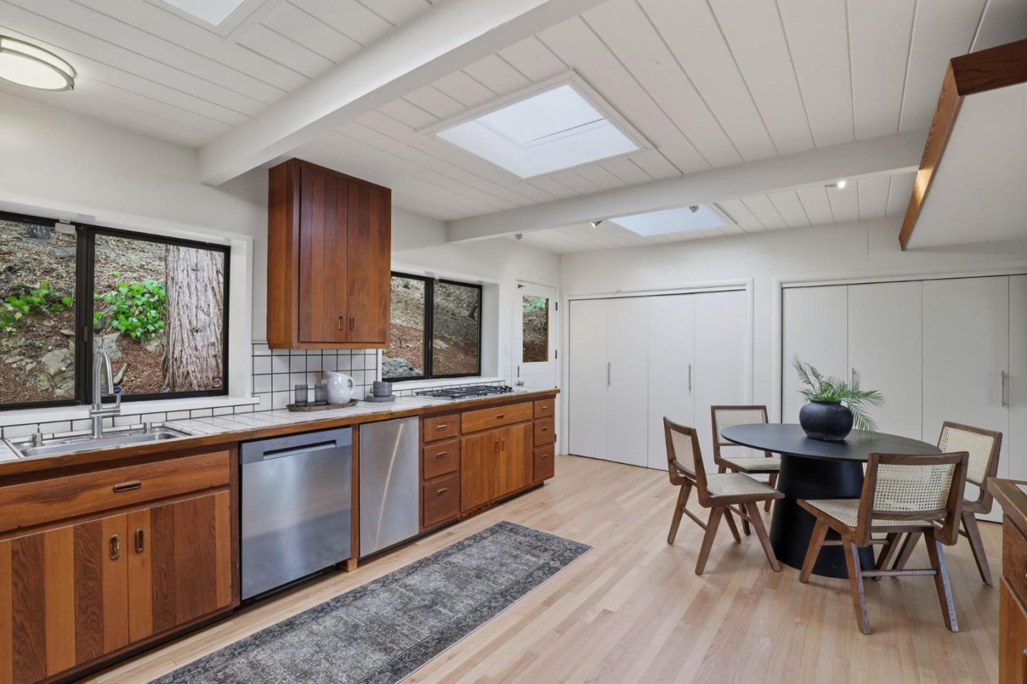 3635 Partition Road Woodside, CA 94062 - Photo 13 of 38