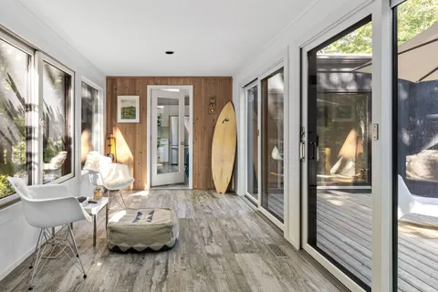 $2,195,000 | 4 Hollow Tree Lane, East Hampton, NY 11937