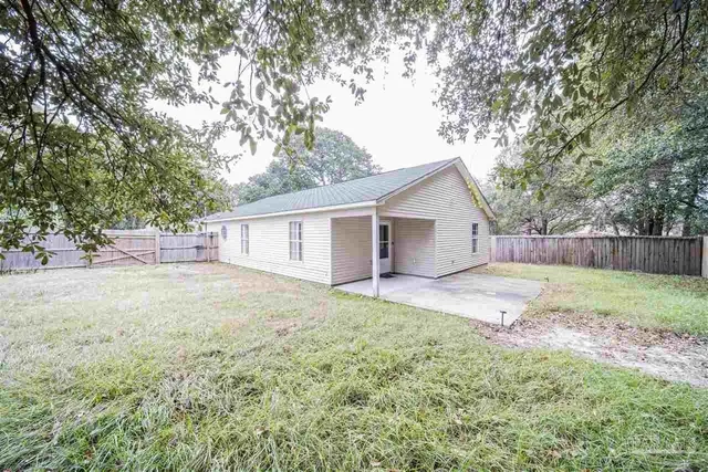 $2,000 | 7831 Stallworth Lane, Pensacola, FL 32526