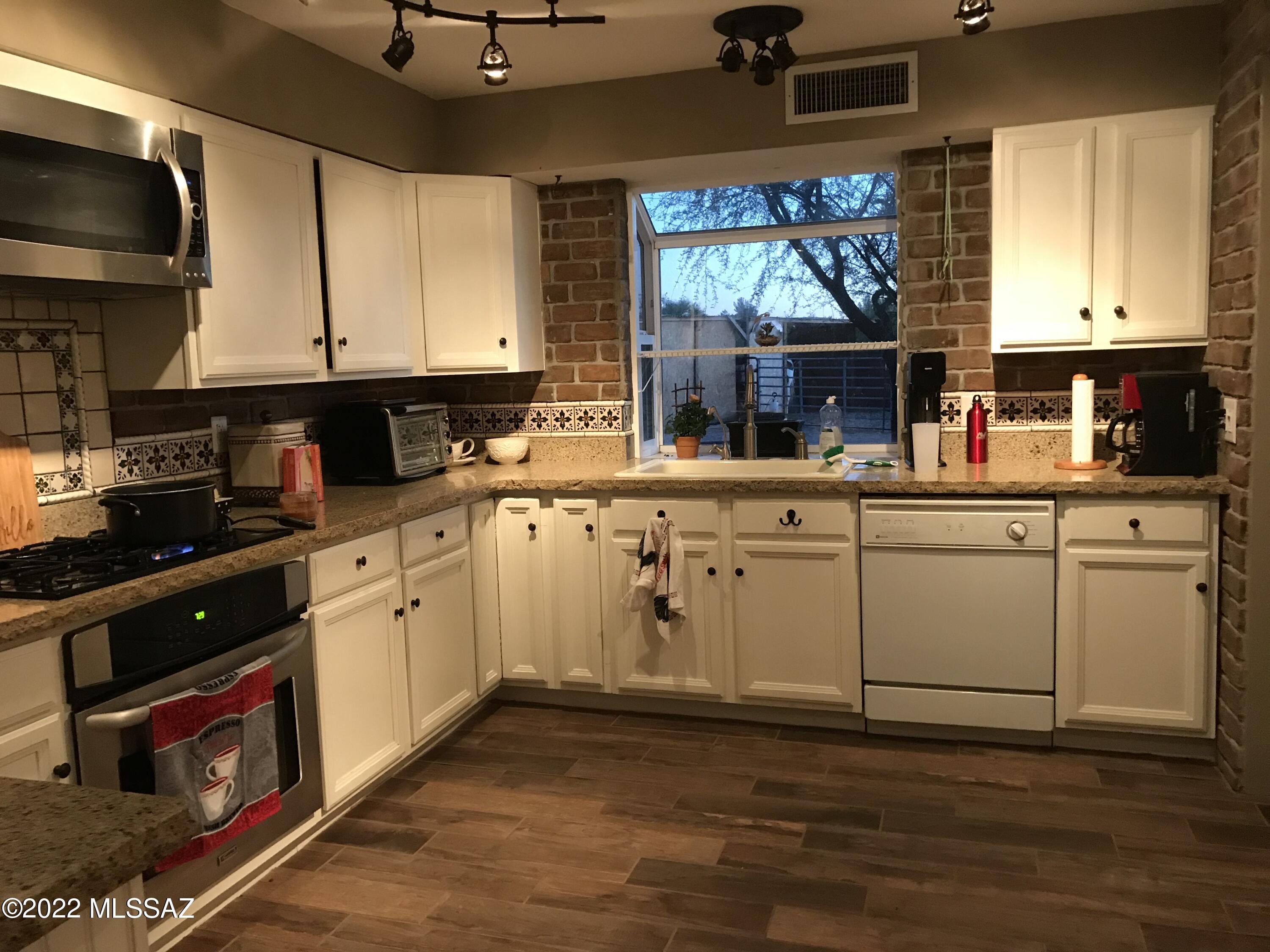 1241 North Vail View Road Vail, AZ 85641 - Photo 11 of 30 Gallery Image 11