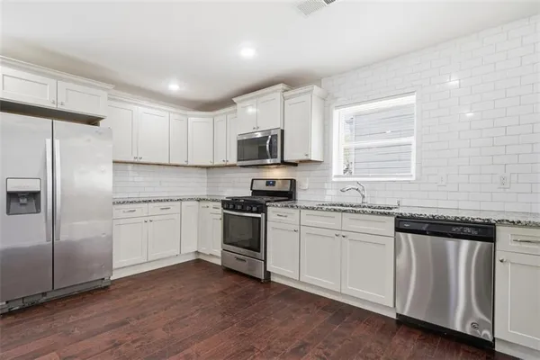 $1,800 | 250 Maple Street, Hapeville, GA 30354