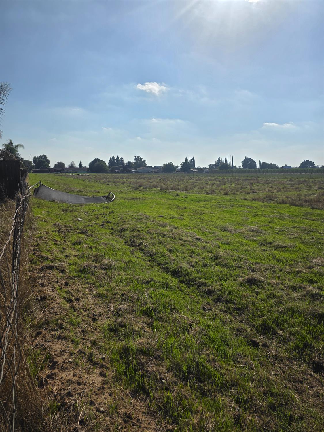 0 Queen Elizabeth Drive Atwater, CA 95301 - Photo 2 of 3 a view of a field with an ocean