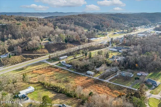 $800,000 | 2400 Roane State Highway, Harriman, TN 37748