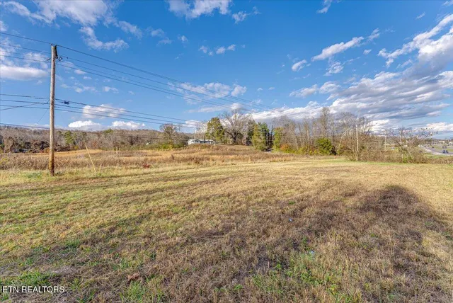 $800,000 | 2400 Roane State Highway, Harriman, TN 37748