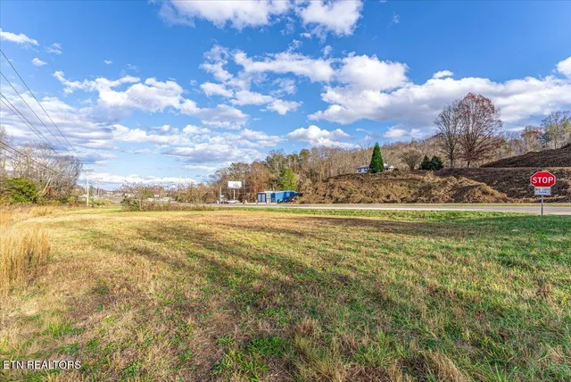 $800,000 | 2400 Roane State Highway, Harriman, TN 37748