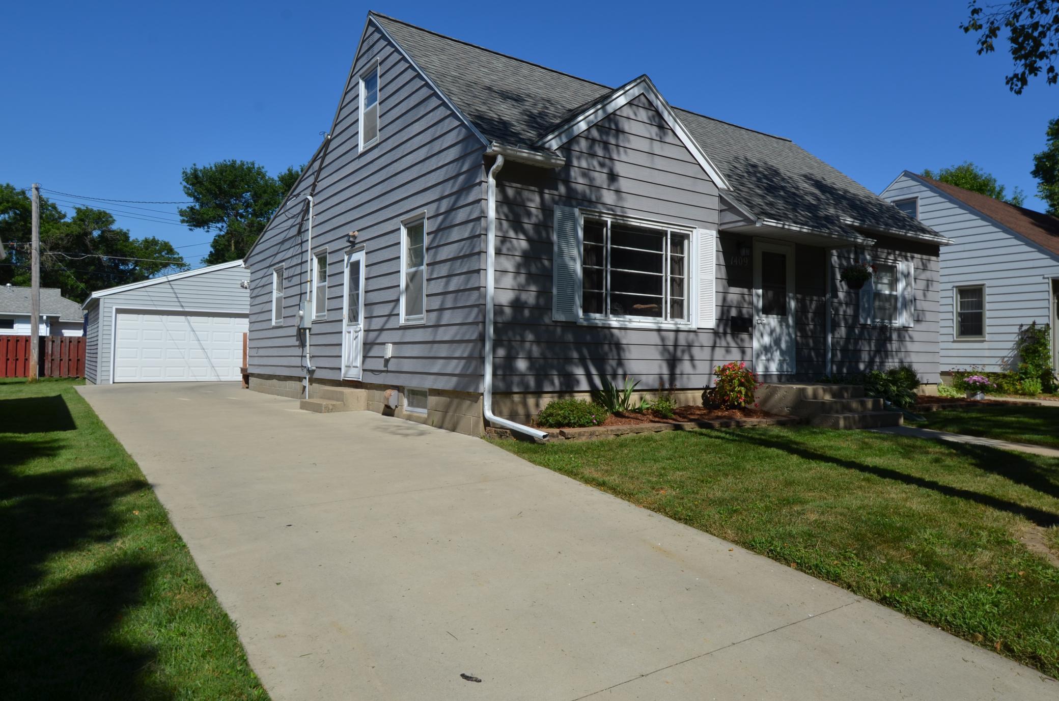 1409 13th Avenue Northwest Rochester, MN 55901 - Photo 1 of 1 Gallery Image 1