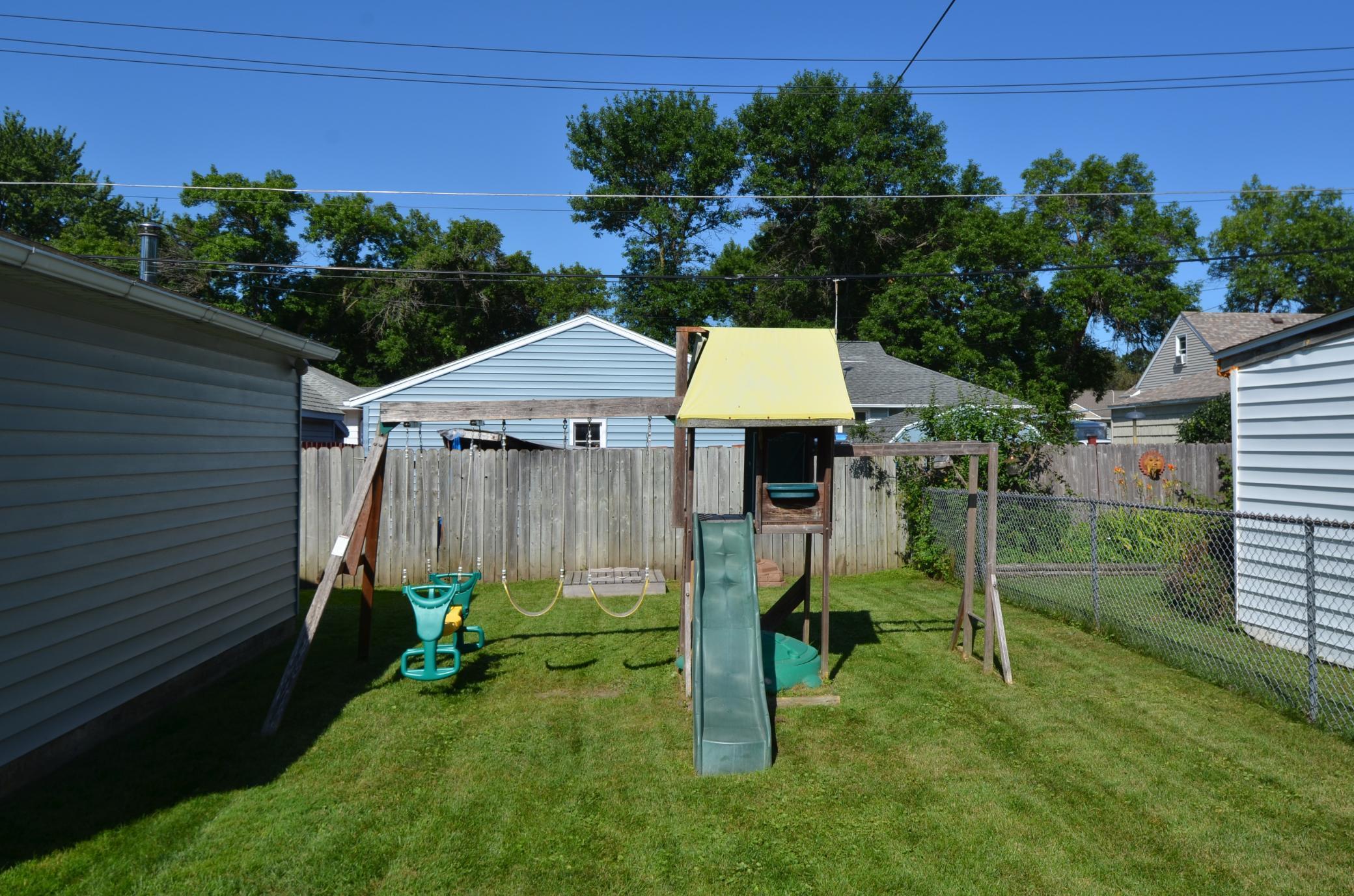 1409 13th Avenue Northwest Rochester, MN 55901 - Photo 15 of 19 Gallery Image 15