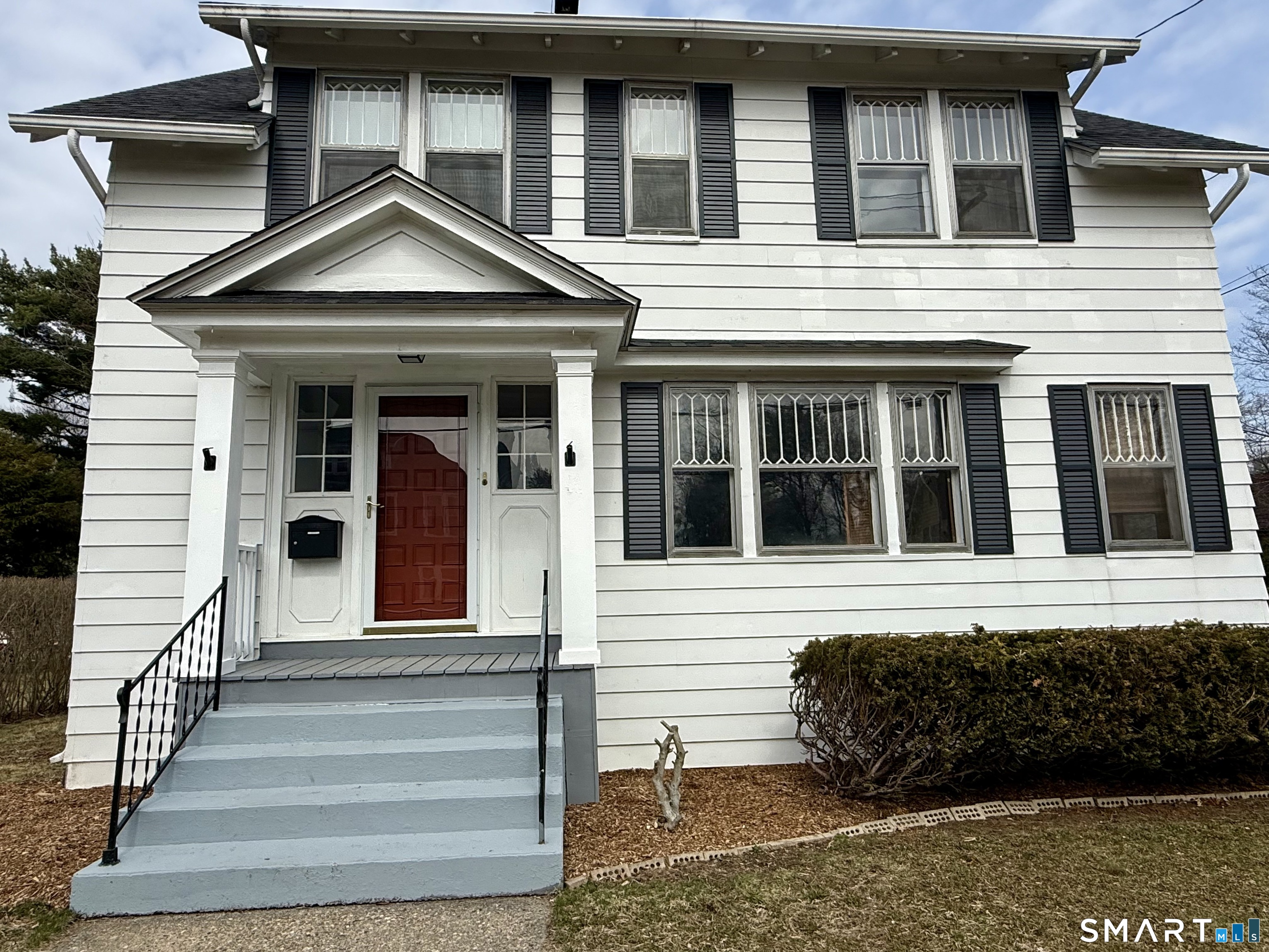 28 Sycamore Street Windsor, CT 06095 - Photo 1 of 27