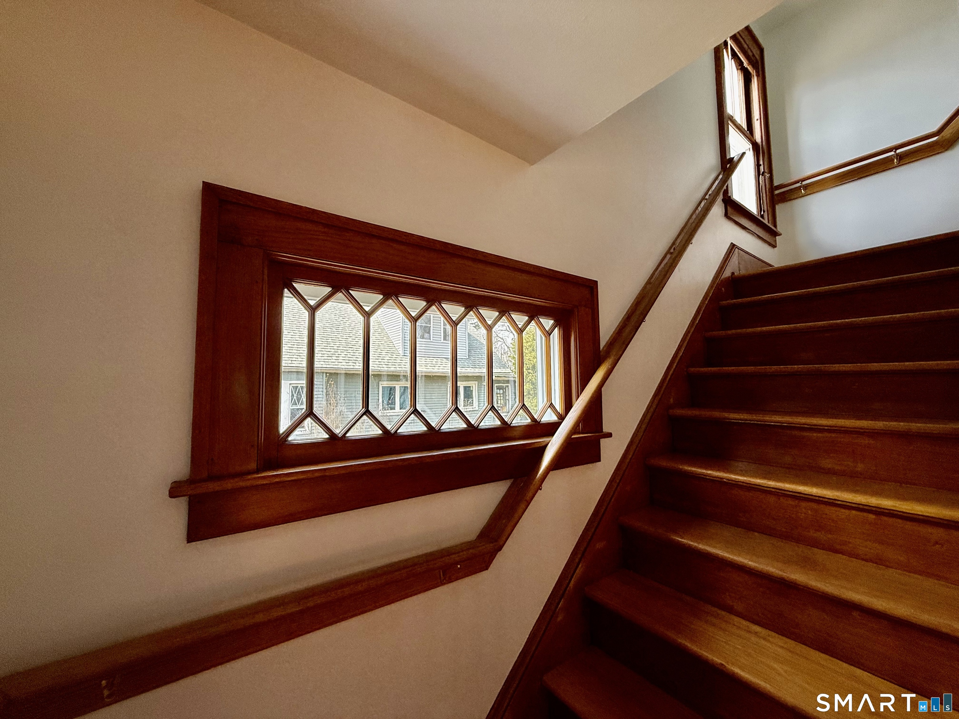 28 Sycamore Street Windsor, CT 06095 - Photo 11 of 27