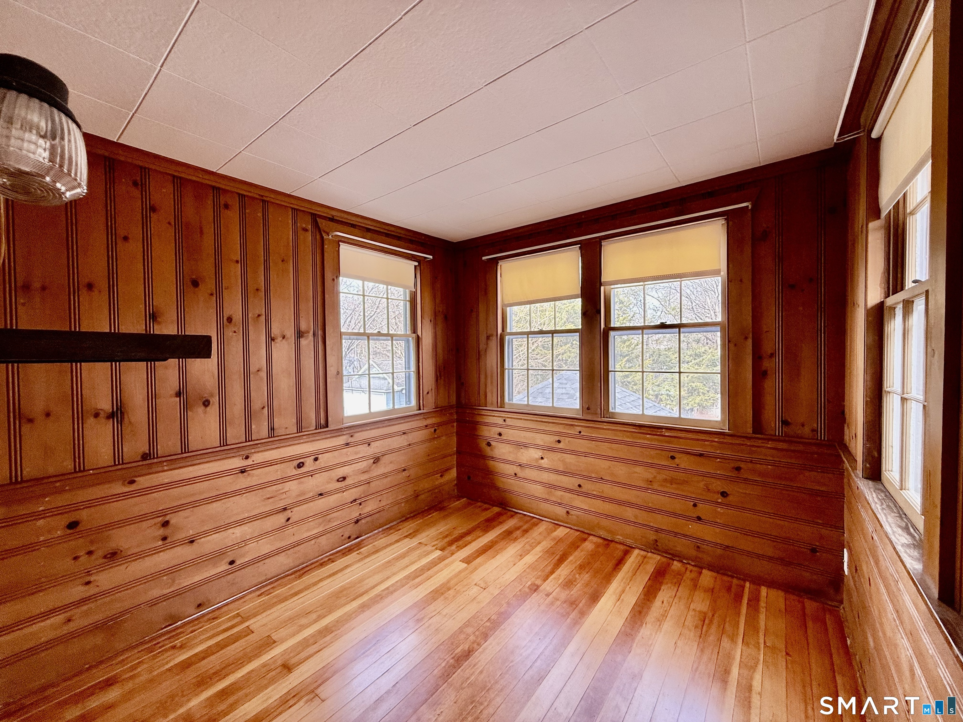 28 Sycamore Street Windsor, CT 06095 - Photo 15 of 27