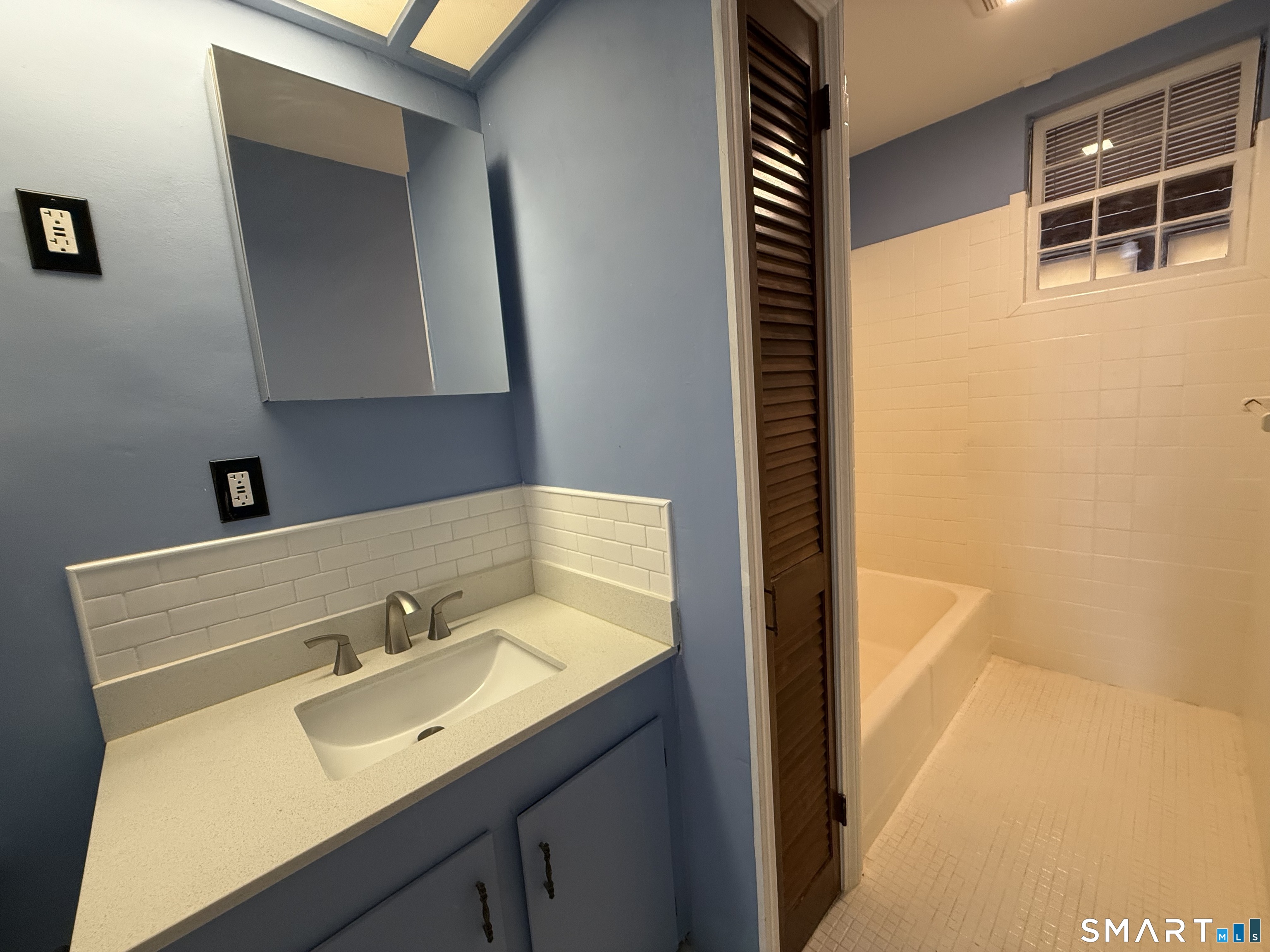 28 Sycamore Street Windsor, CT 06095 - Photo 20 of 27