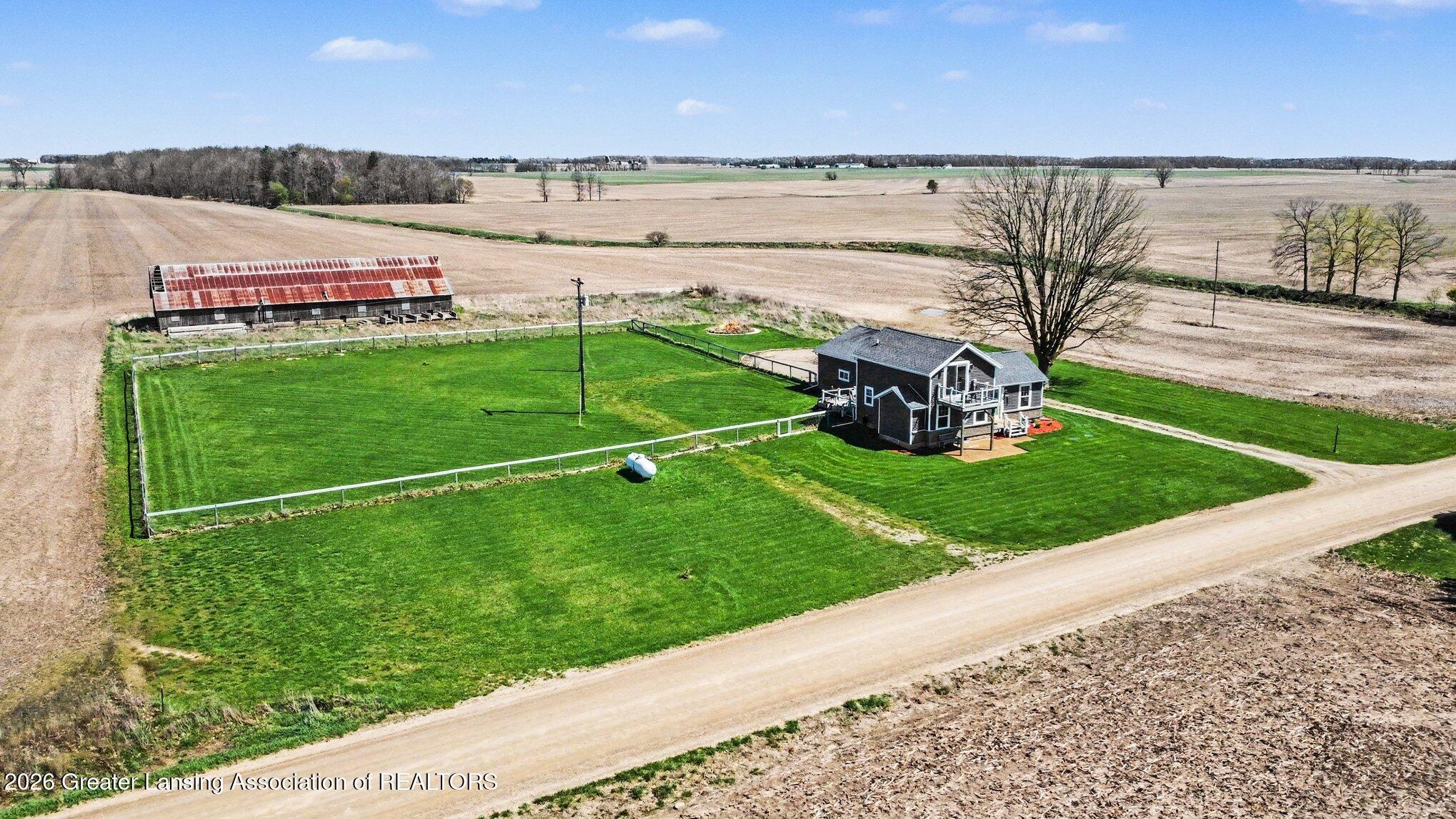 2808 North Lowell Road St. Johns, MI 48879 - Photo 4 of 29 029_file_4446
