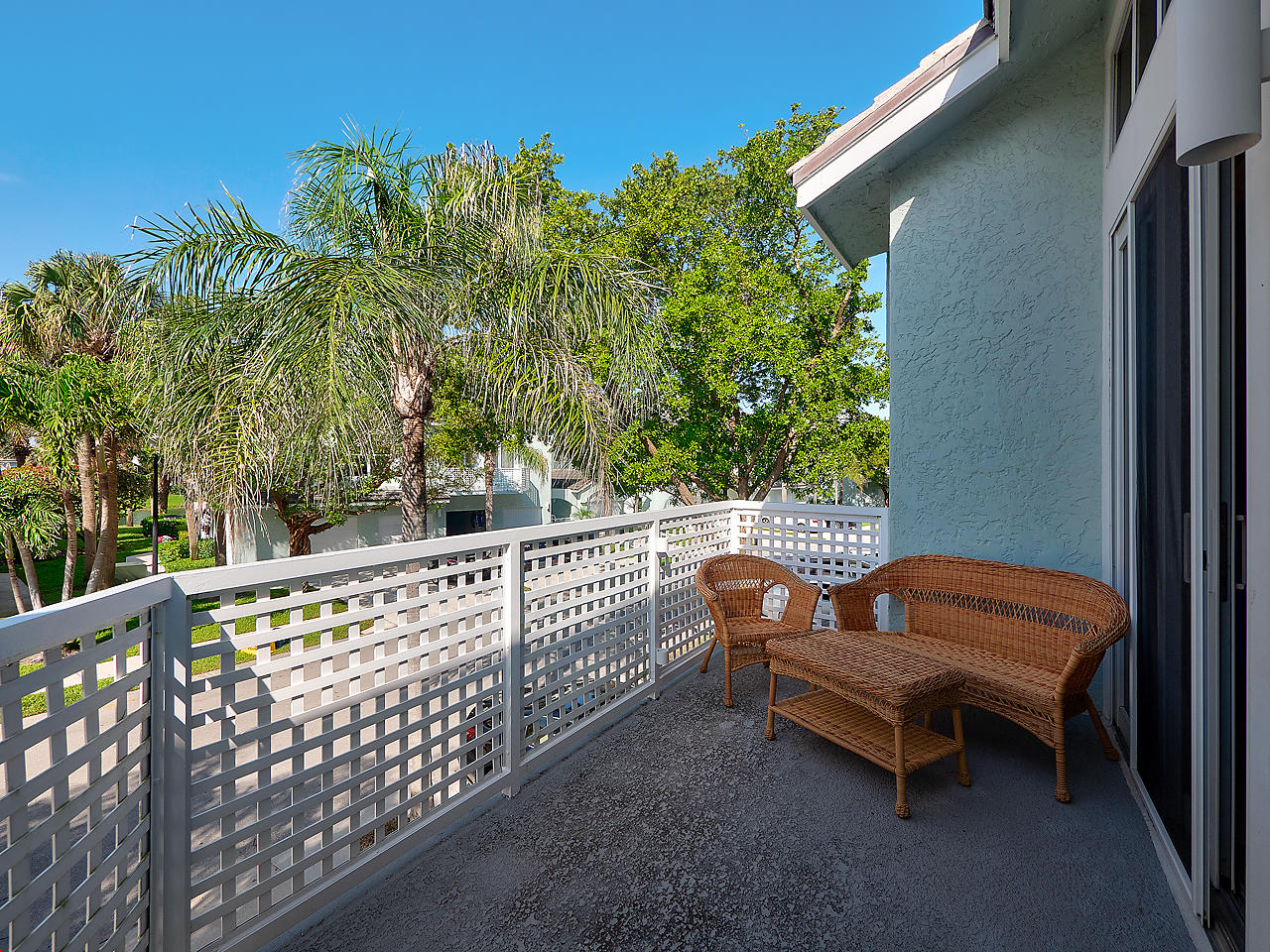 501 Mainsail Circle Jupiter, FL 33477 - Photo 3 of 29 a garden with wooden fence