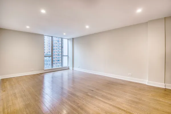 $4,200 | 227 East Walton Place, Unit 8W, Chicago, IL 60611