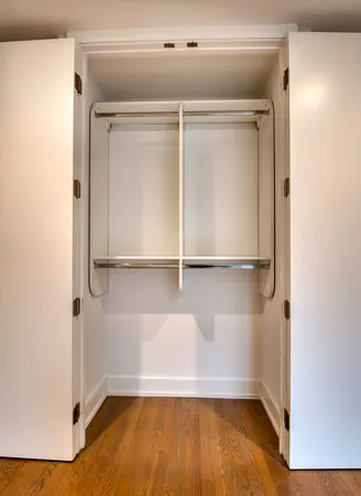 $4,200 | 227 East Walton Place, Unit 8W, Chicago, IL 60611