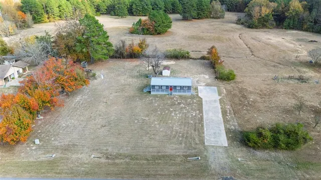 a view of outside area