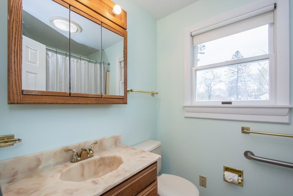 78 Shore Road Ashland, MA 01721 - Photo 19 of 27