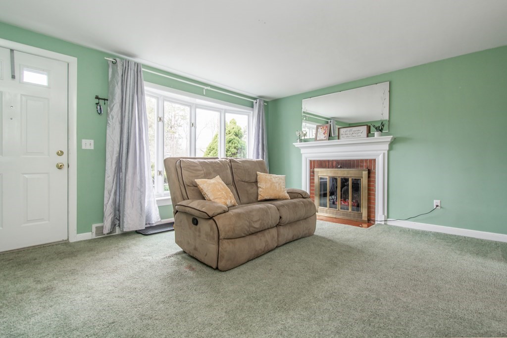 78 Shore Road Ashland, MA 01721 - Photo 7 of 27