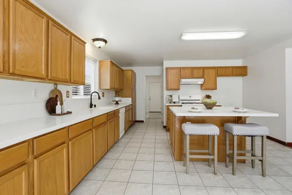 $875,000 | 2592 Glenview Drive, Hollister, CA 95023