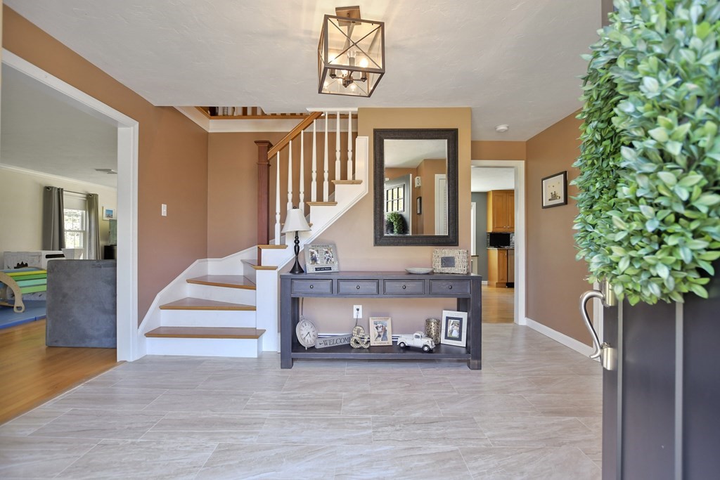 30 Bourne Road Foxboro, MA 02035 - Photo 3 of 42 Gallery Image 3