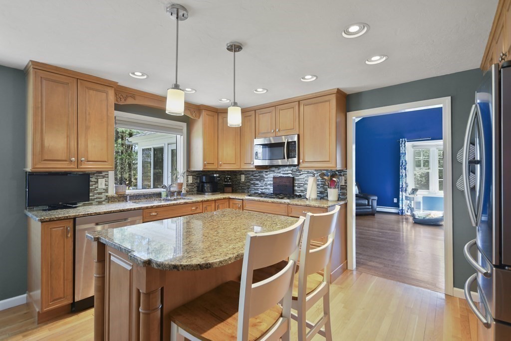 30 Bourne Road Foxboro, MA 02035 - Photo 8 of 42 Gallery Image 8