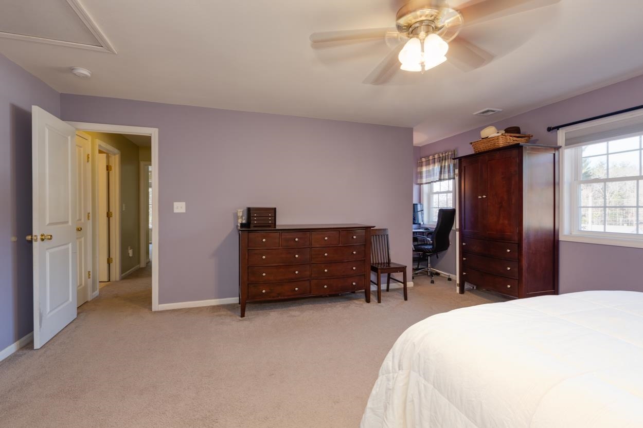 122 B High Range Road, Unit B Londonderry, NH 03053 - Photo 24 of 40