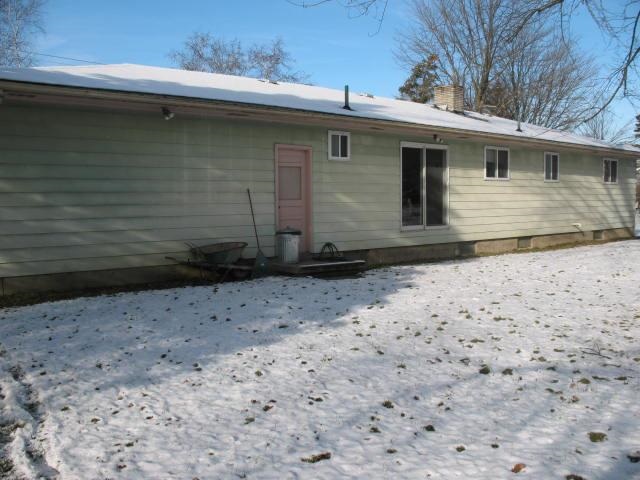 10048 North Lewis Road Clio, MI 48420 - Photo 3 of 26 50062961-2.JPG