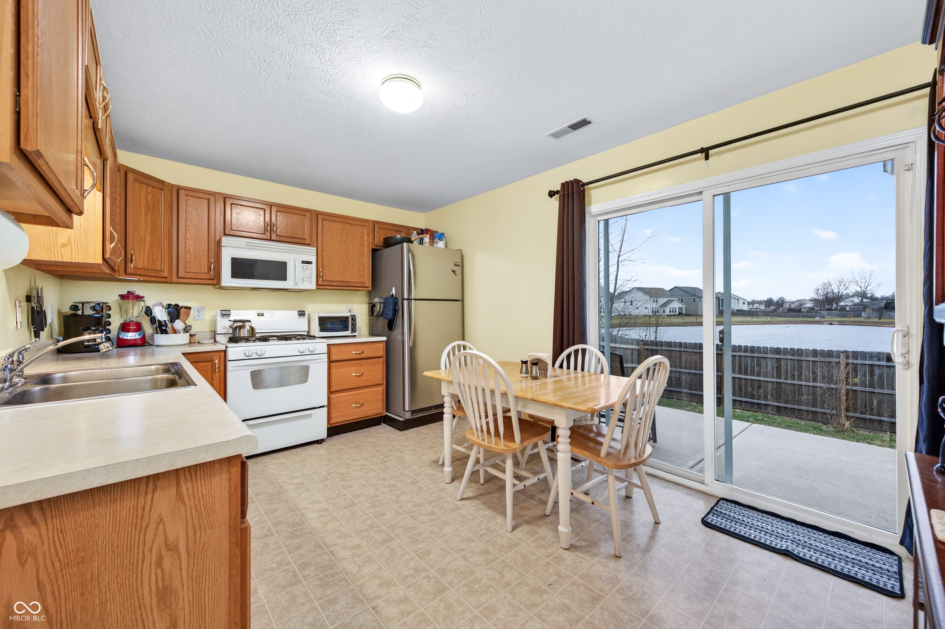 2002 Falcon Court Franklin, IN 46131 - Photo 11 of 47