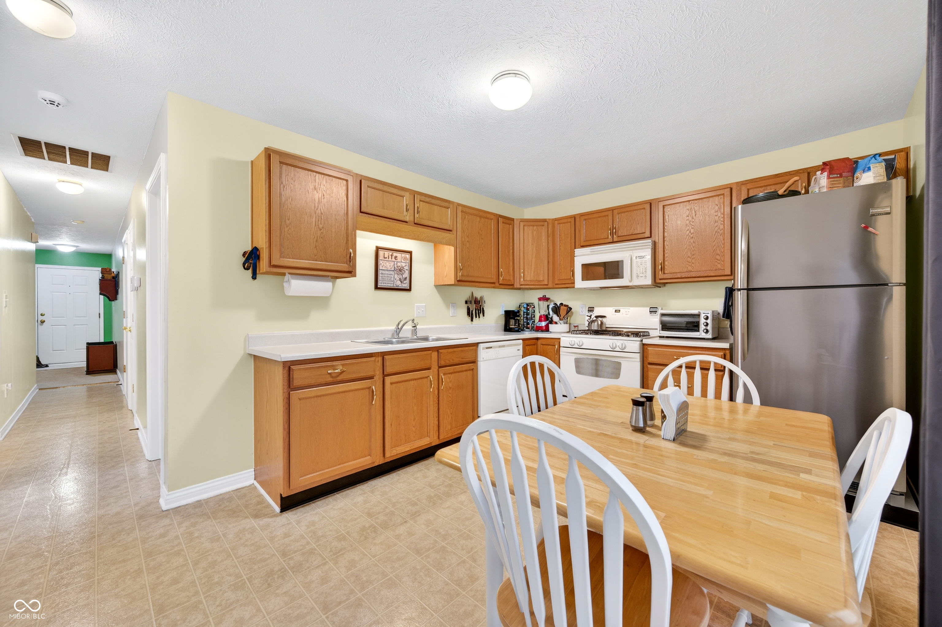 2002 Falcon Court Franklin, IN 46131 - Photo 12 of 47