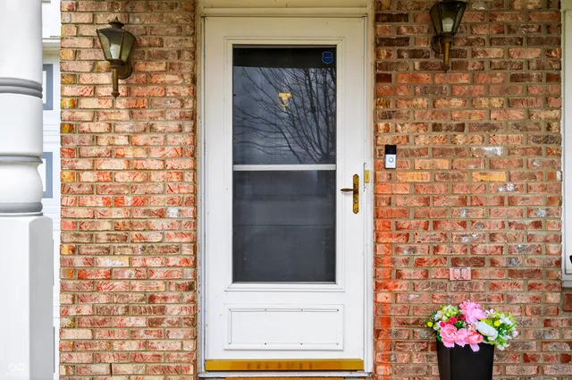 $244,900 | 2002 Falcon Court, Franklin, IN 46131