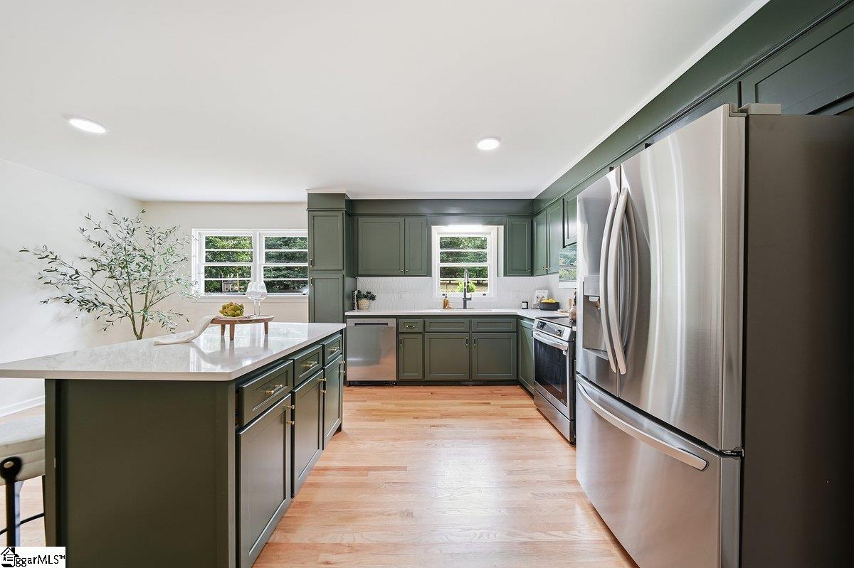 107 Edwards Mill Road Taylors, SC 29687 - Photo 7 of 34 Gallery Image 7