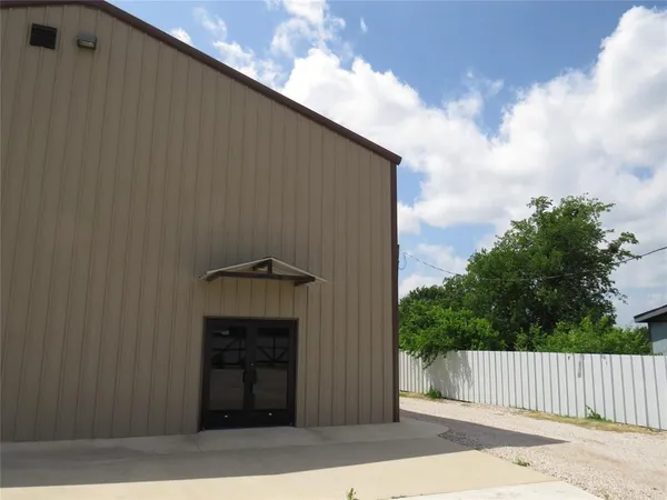 $900 | 12069 Joyce Lane, Unit 8, Roanoke, TX 76262