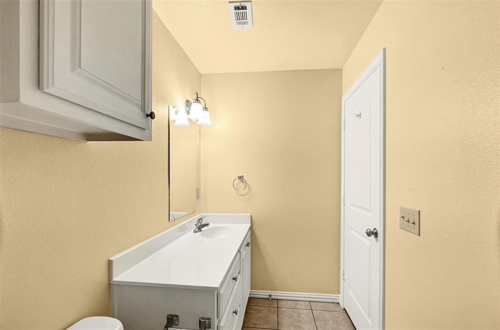 1716 South Waco Street Van Alstyne, TX 75495 - Photo 16 of 36