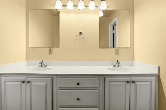 $1,695 | 1716 South Waco Street, Van Alstyne, TX 75495