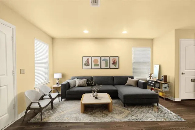 $1,695 | 1716 South Waco Street, Van Alstyne, TX 75495