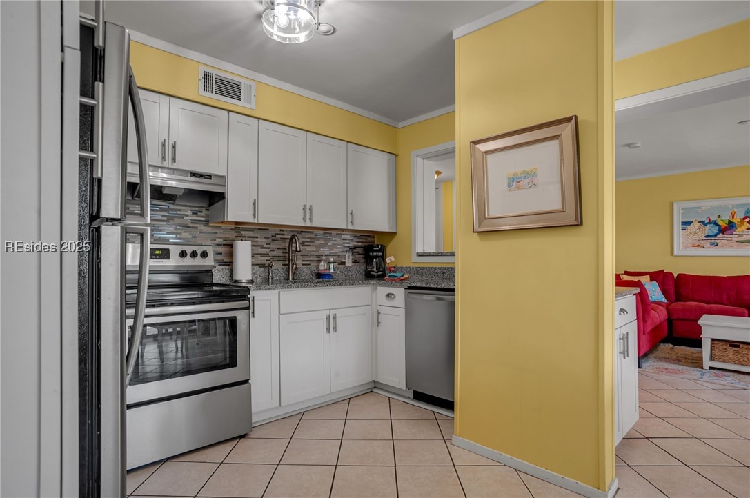 40 Folly Field Road, Unit 119 Hilton Head Island, SC 29928 - Photo 11 of 36