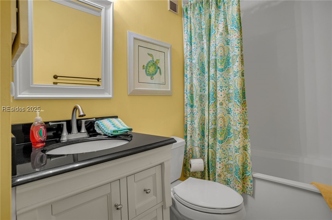 40 Folly Field Road, Unit 119 Hilton Head Island, SC 29928 - Photo 19 of 36
