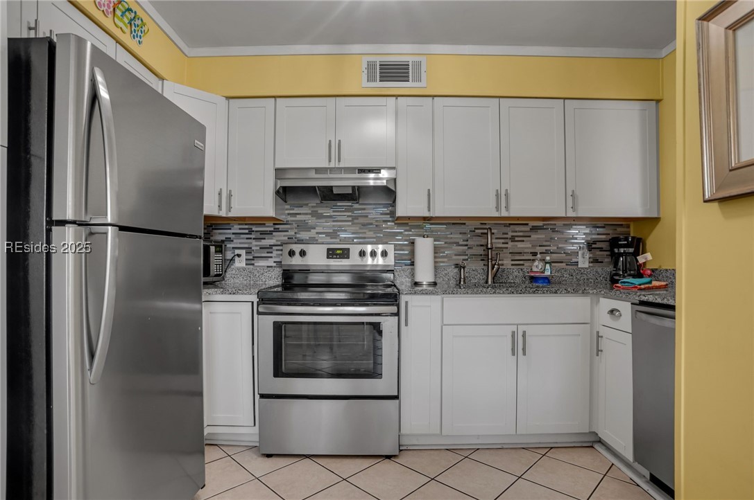40 Folly Field Road, Unit 119 Hilton Head Island, SC 29928 - Photo 9 of 36