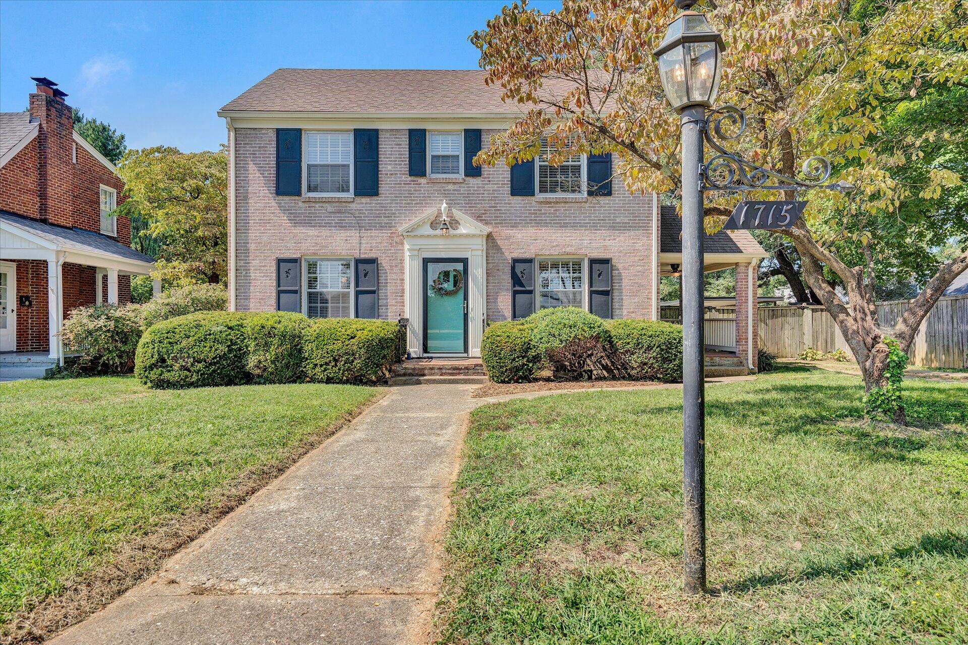 1715 Devon Road Southwest Roanoke, VA 24015 - Photo 2 of 38 02-DSC8285