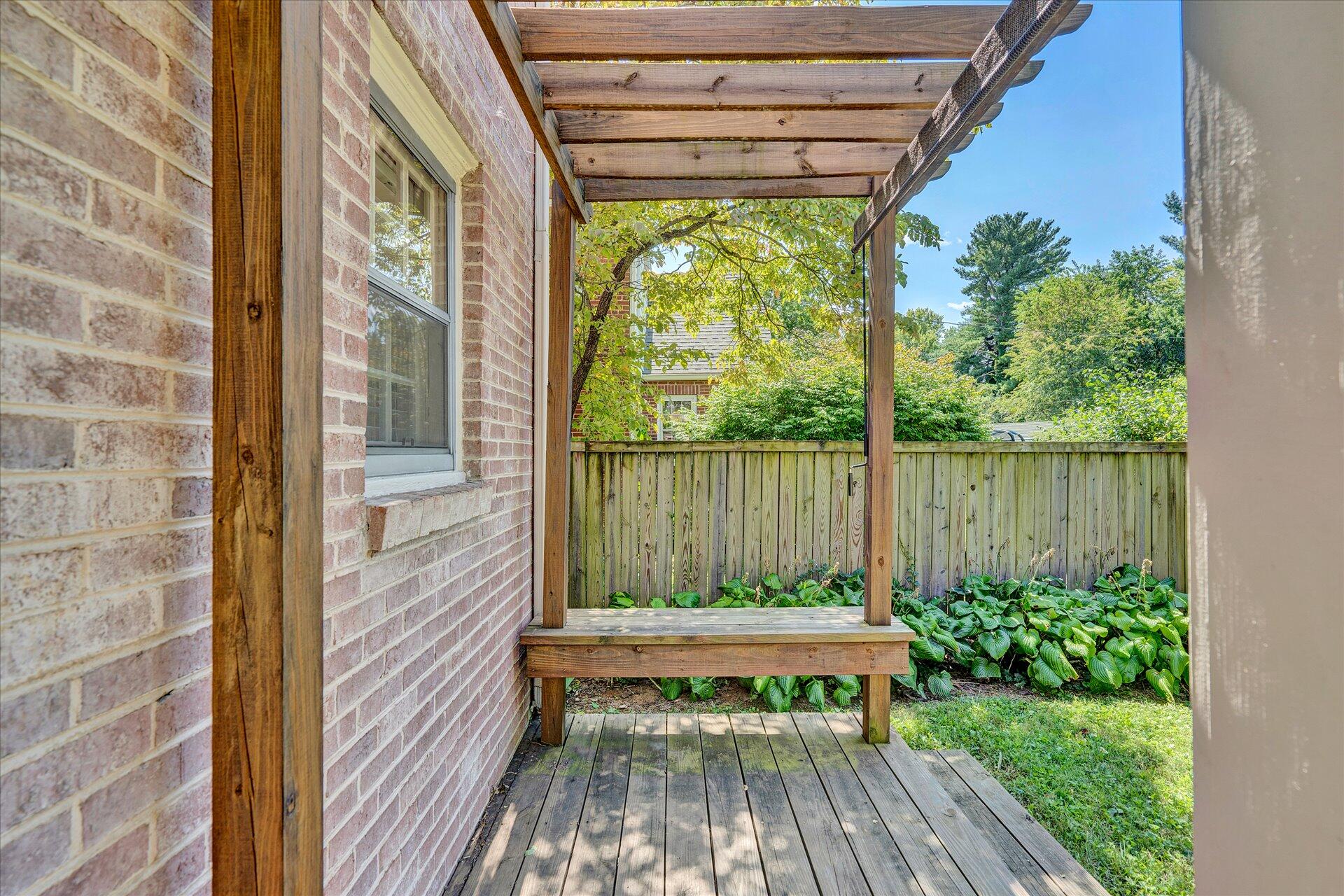 1715 Devon Road Southwest Roanoke, VA 24015 - Photo 29 of 38 26-DSC8348