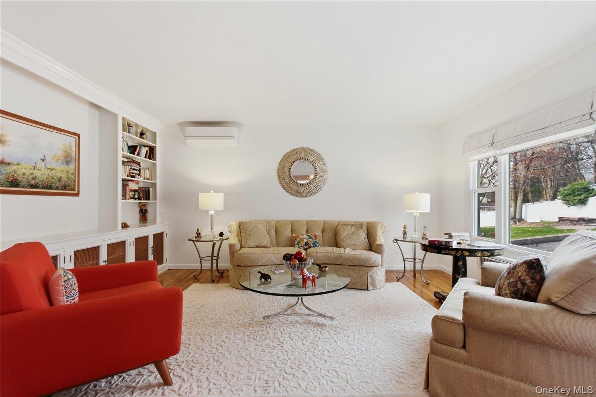 169 Canterbury Road White Plains, NY 10607 - Photo 4 of 27 a living room with furniture