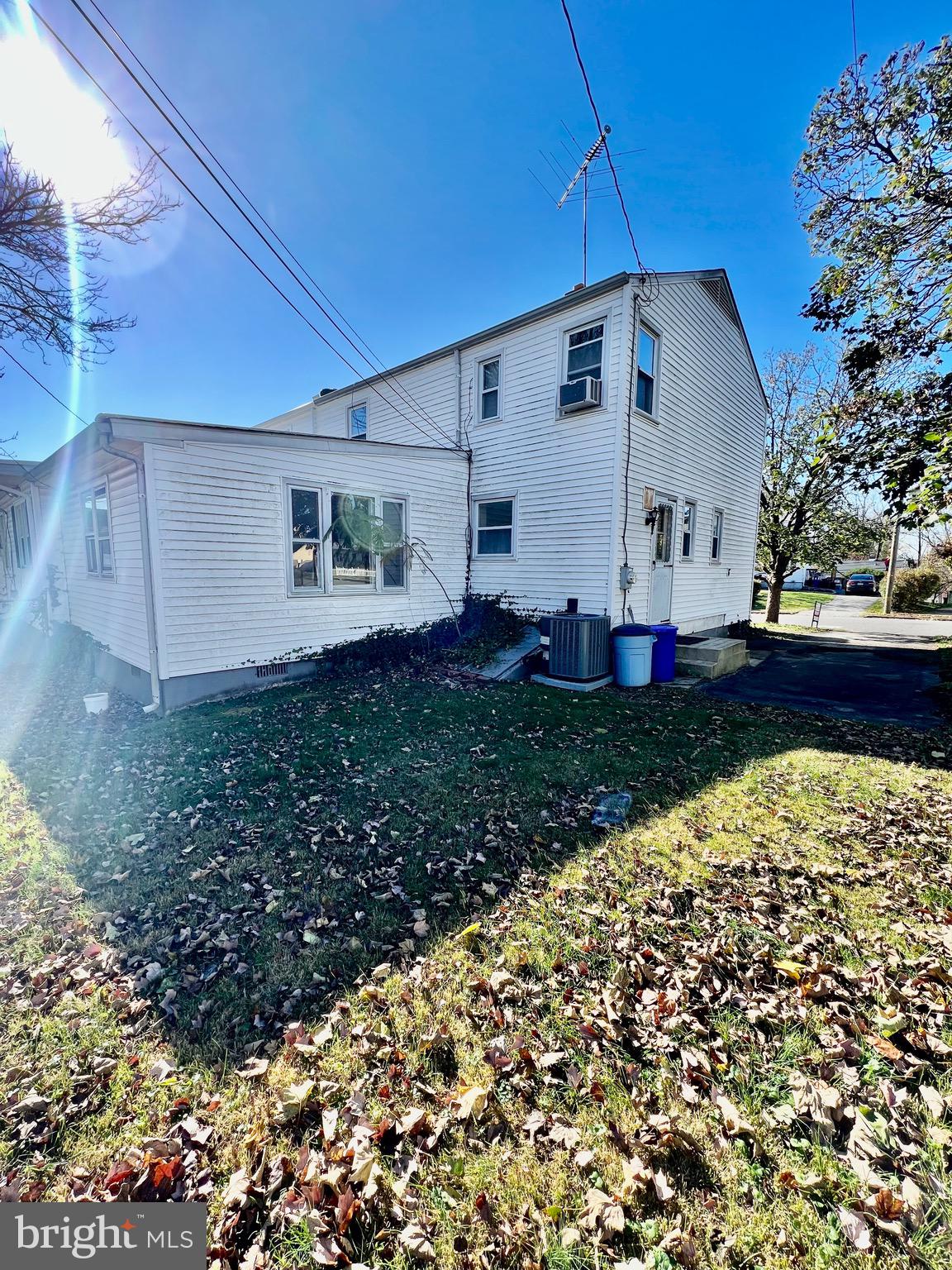 249 West Roland Road Brookhaven, PA 19015 - Photo 3 of 15 Gallery Image 3